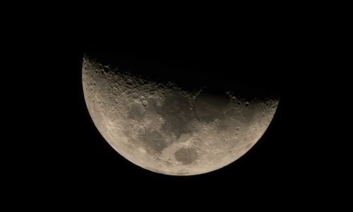 Lua Azul 2023: o que é, quando e como ver a superlua rara que iluminará o céu em agosto