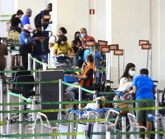 Latam deixa na mão passageiros de voos da ponte-aérea Rio-São Paulo