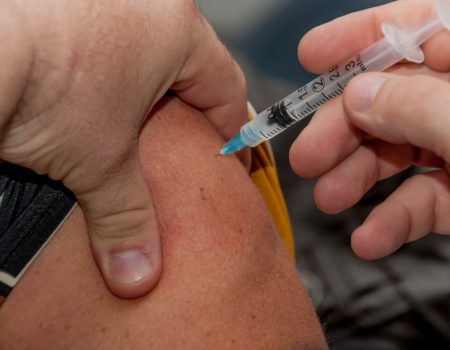 Nova vacina contra herpes-zóster chega ao Brasil, mas só à rede privada
