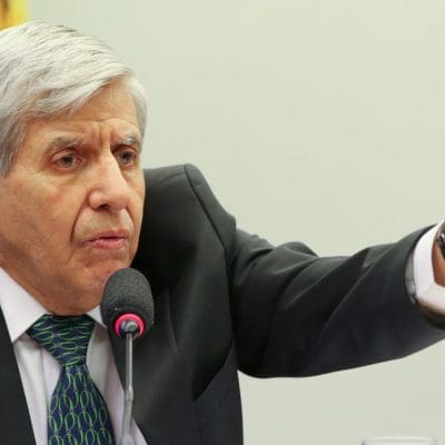 Ofensiva contra urnas envolveu Abin e generais, aponta PF