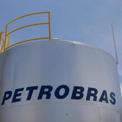 Petrobras reduz preço do diesel em quase 10% a partir de sábado
