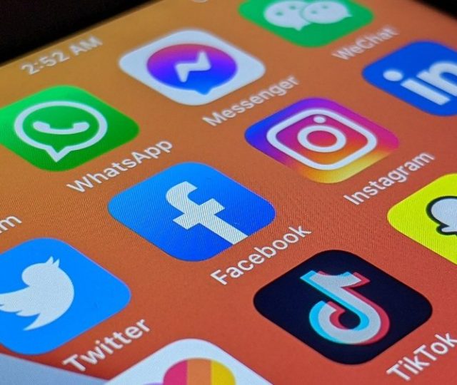 Para combater as fake news nas redes sociais, STF se reúne novamente com as big techs
