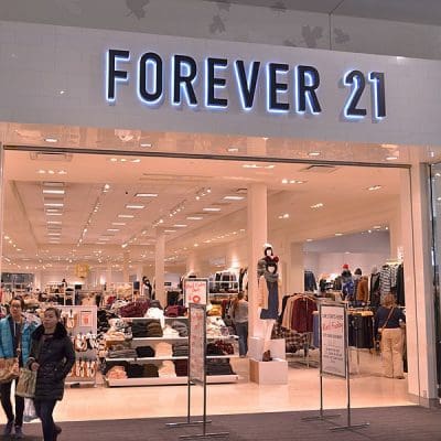 Forever 21 deve fechar todas as lojas no Brasil até domingo