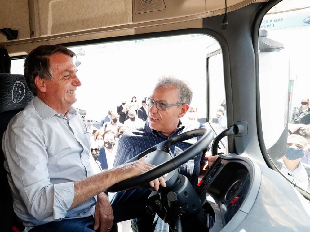 Governo decide criar ‘PIX caminhoneiro’ de R$ 1 mil e elevar Auxílio Brasil para R$ 600 a menos de quatro meses da eleição