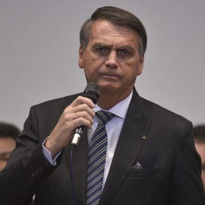 Moraes aponta indícios de fraude de Bolsonaro em cartão de vacinação