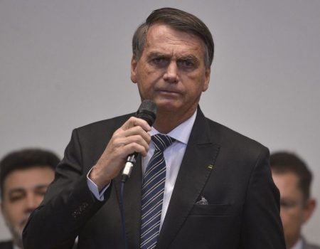 Sócio de empresa, pai terá que indenizar filha após demiti-la por críticas a Bolsonaro