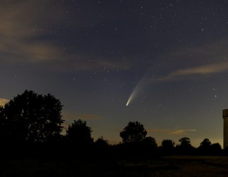 Cometa se aproxima da Terra após 50 mil anos e poderá ser visto a olho nu do Brasil