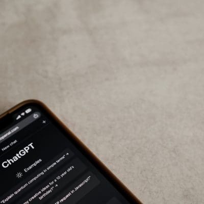 OpenAI lança ChatGPT Search para competir com o Google