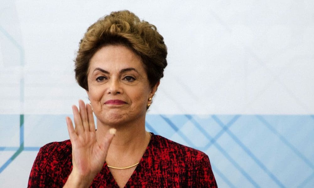 Dilma assume presidência do banco do Brics e promete fortalecer cooperação