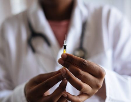 PrEP injetável: conheça o primeiro medicamento contra o HIV que dura dois meses