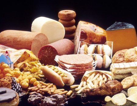 Câncer: como os alimentos ultraprocessados podem aumentar o risco de 25 tipos de tumor