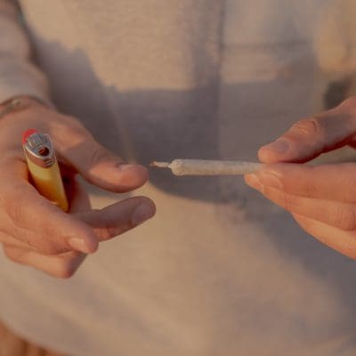 Maconha: entenda a diferença entre o uso recreativo e o uso medicinal