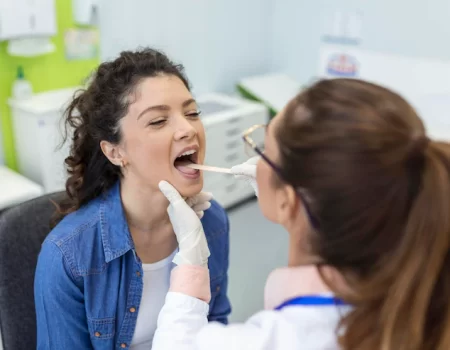 Como a saúde bucal pode prevenir a demência e o Alzheimer