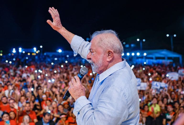 Lula gastou R$ 12,1 milhões no cartão corporativo em apenas quatro meses de governo
