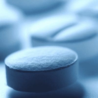 Aspirina pode aumentar o risco de anemia em idosos saudáveis, diz estudo