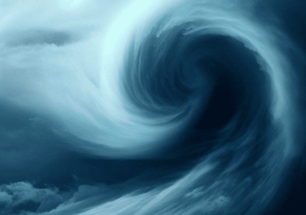 Ciclone extratropical deixa rastro de destruição no RS com chuva e vento acima de 100 km/h