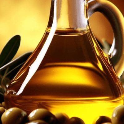 Os benefícios do azeite de oliva para o corpo e a mente: dicas de como usar e consumir