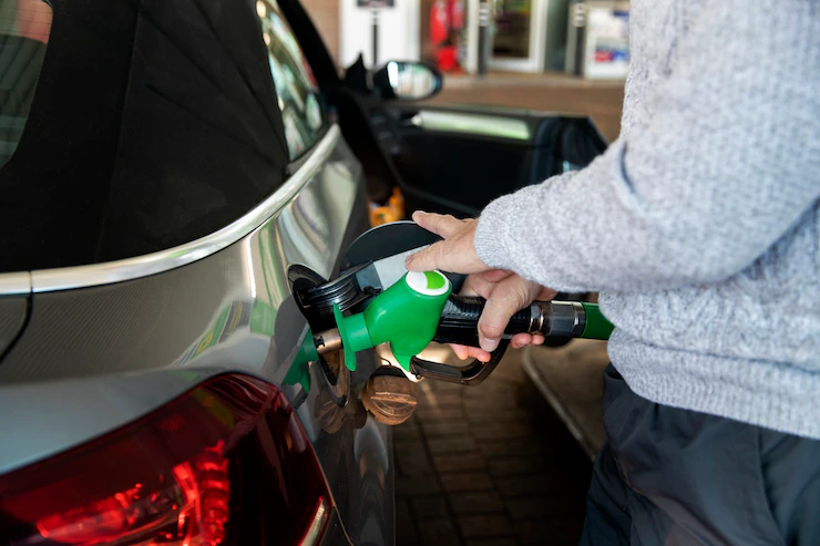Gasolina: mesmo com o aumento, combustível ainda tem defasagem em relação ao preço internacional
