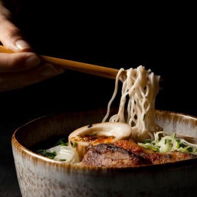 Conheça o Lamen Kazu, o restaurante que serve o autêntico lamen japonês em São Paulo