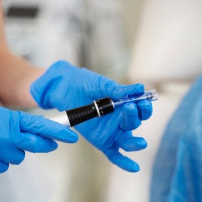 Ozonioterapia: entidades médicas criticam lei que autoriza técnica sem comprovação científica