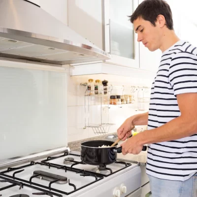 Como cozinhar e acender velas podem afetar a saúde dos jovens asmáticos