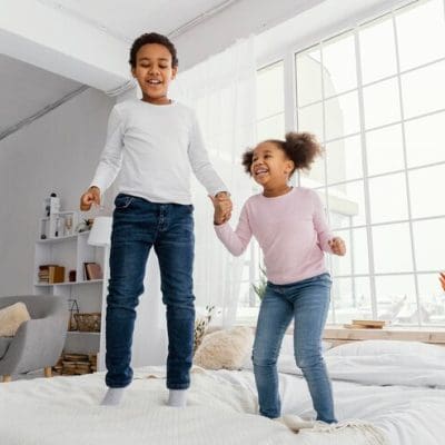 O que é o dia do irmão e por que ele é celebrado em 5 de setembro?