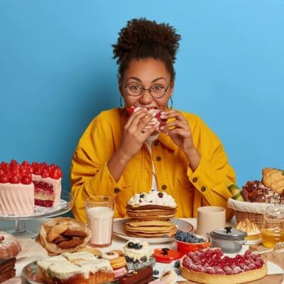 Como a grelina, o hormônio da fome, afeta o tamanho do estômago