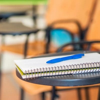 Iniciativa Pé-de-Meia do MEC promete combater evasão escolar com incentivos financeiros