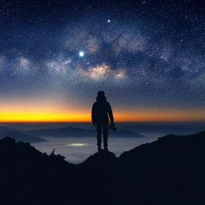 O mistério do céu noturno: desvendando o paradoxo de Olbers