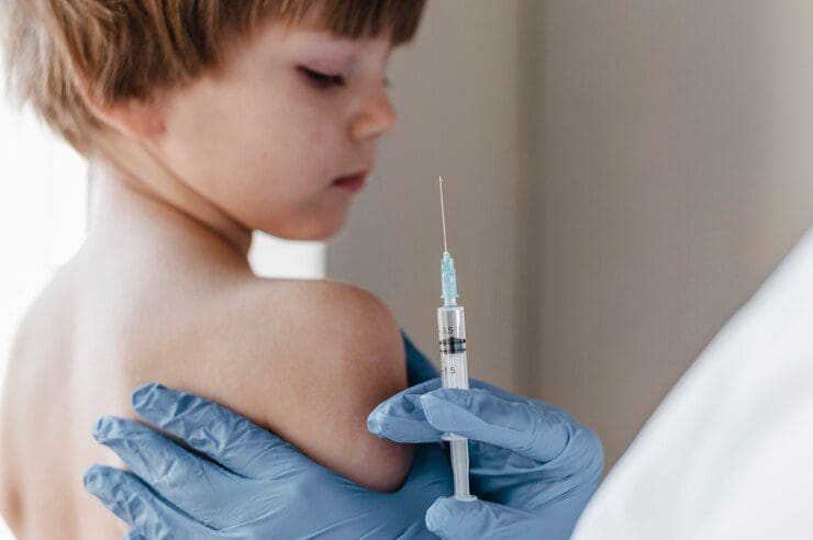 Estudo fraudulento sobre vacinas e autismo ainda gera pânico e queda na vacinação em todo o mundo