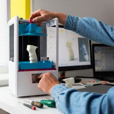 Impressora 3D Aprende a Usar Materiais Recicláveis