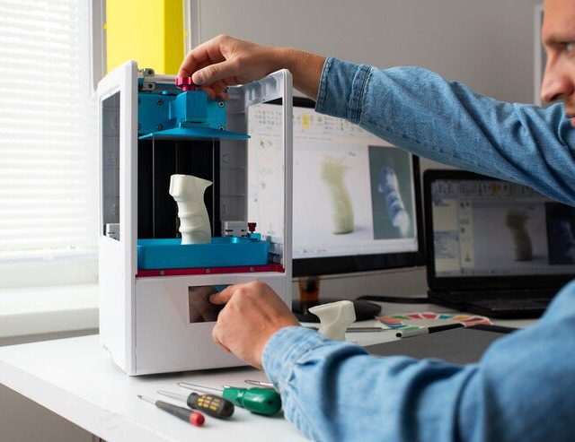 Impressora 3D Aprende a Usar Materiais Recicláveis