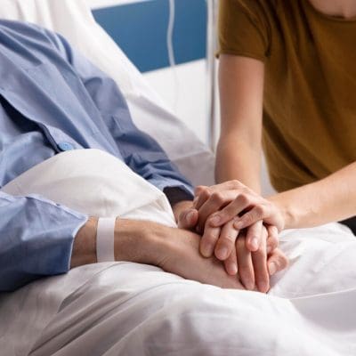 Aumento Alarmante de Câncer Colorretal em Adultos Jovens: Sintomas Ignorados Elevam Risco de Morte